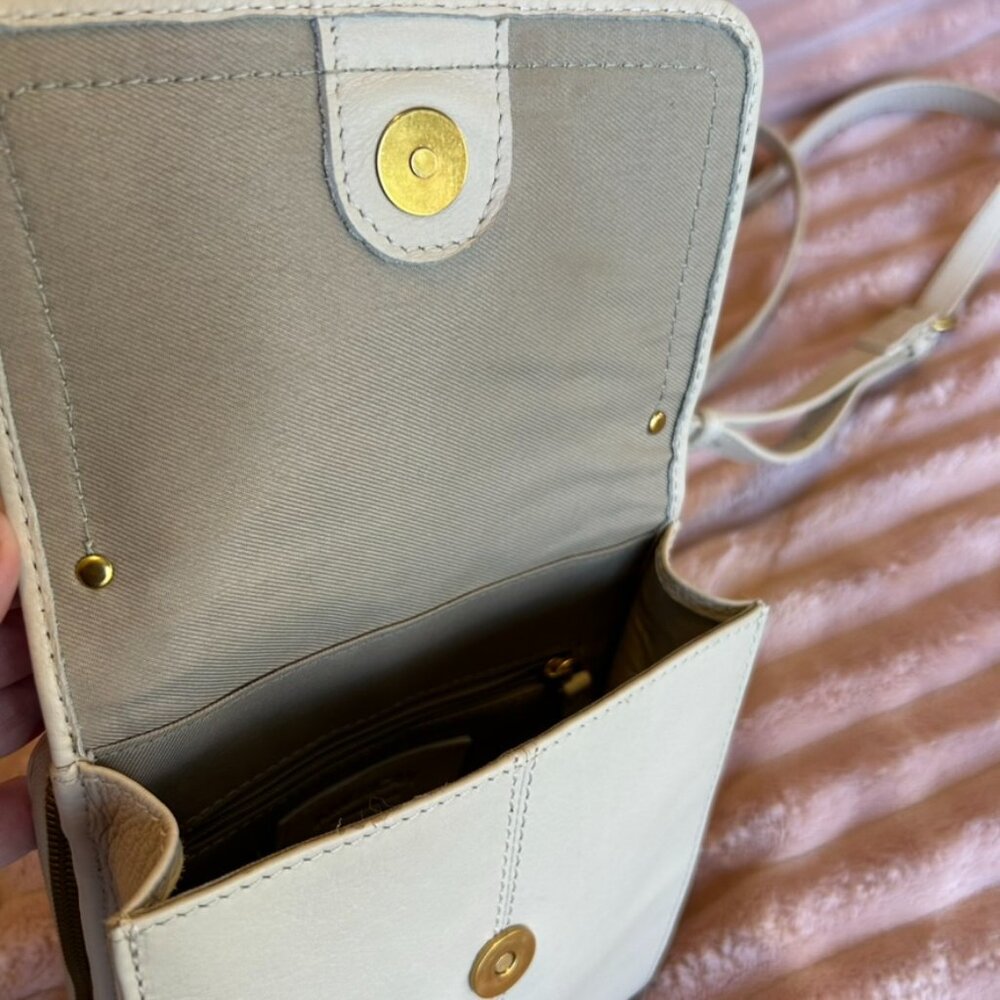 American Leather Crossbody Bag RFID Small Lightweight Travel Purse - Picture 8 of 16